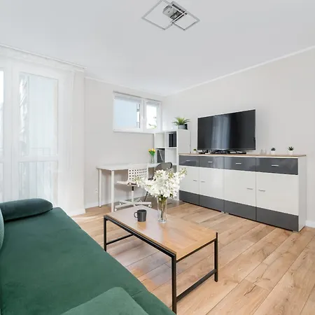 Apartament W Centrum Wroclawia 300 M Od Rynku By Renters Breslavia